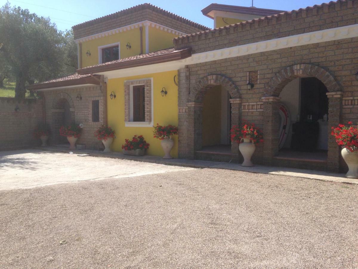 Villa "Casa Al Chiazzullo" Mirabella Eclano Exterior photo